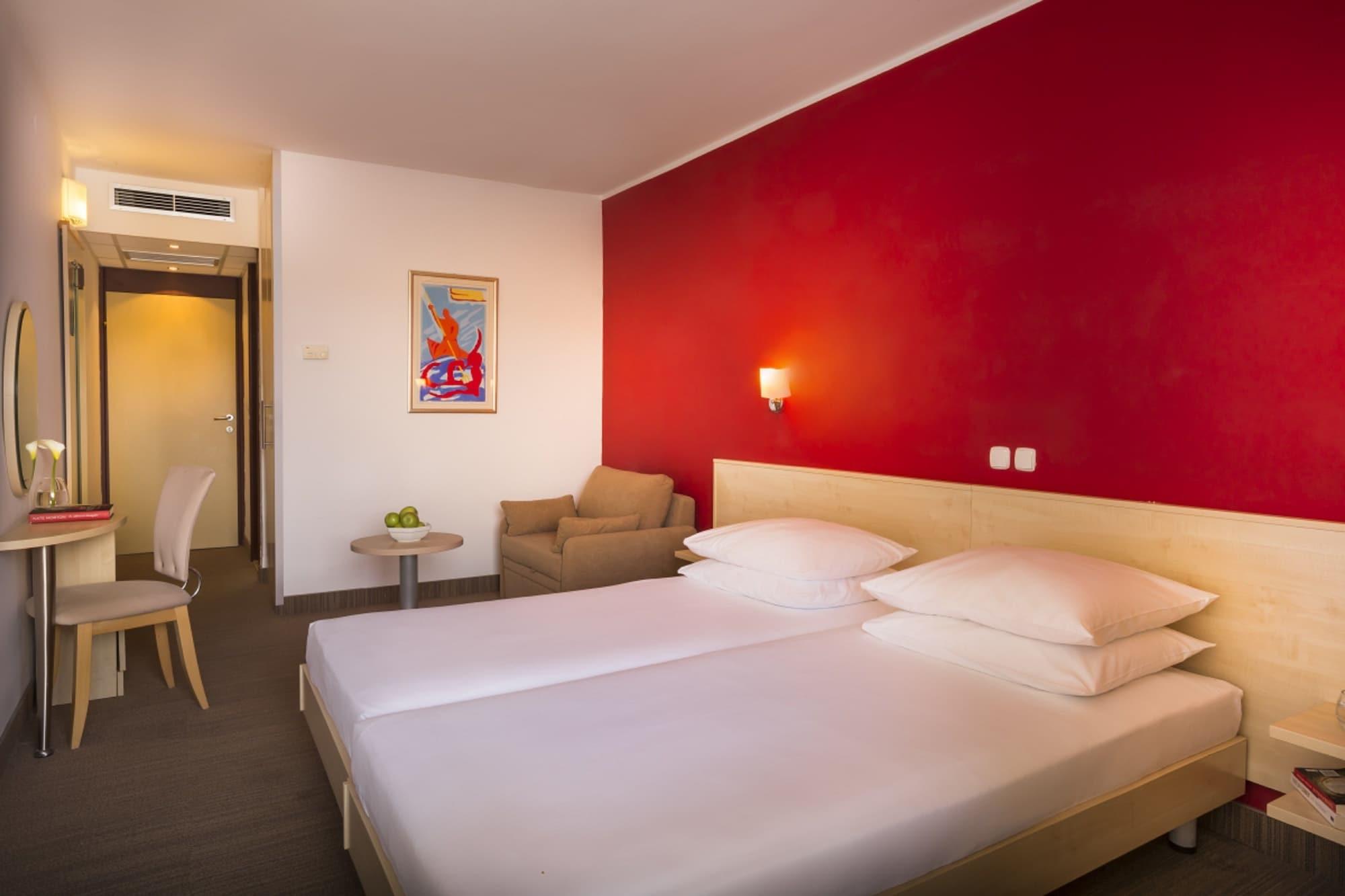 Hotel Sunny By Valamar