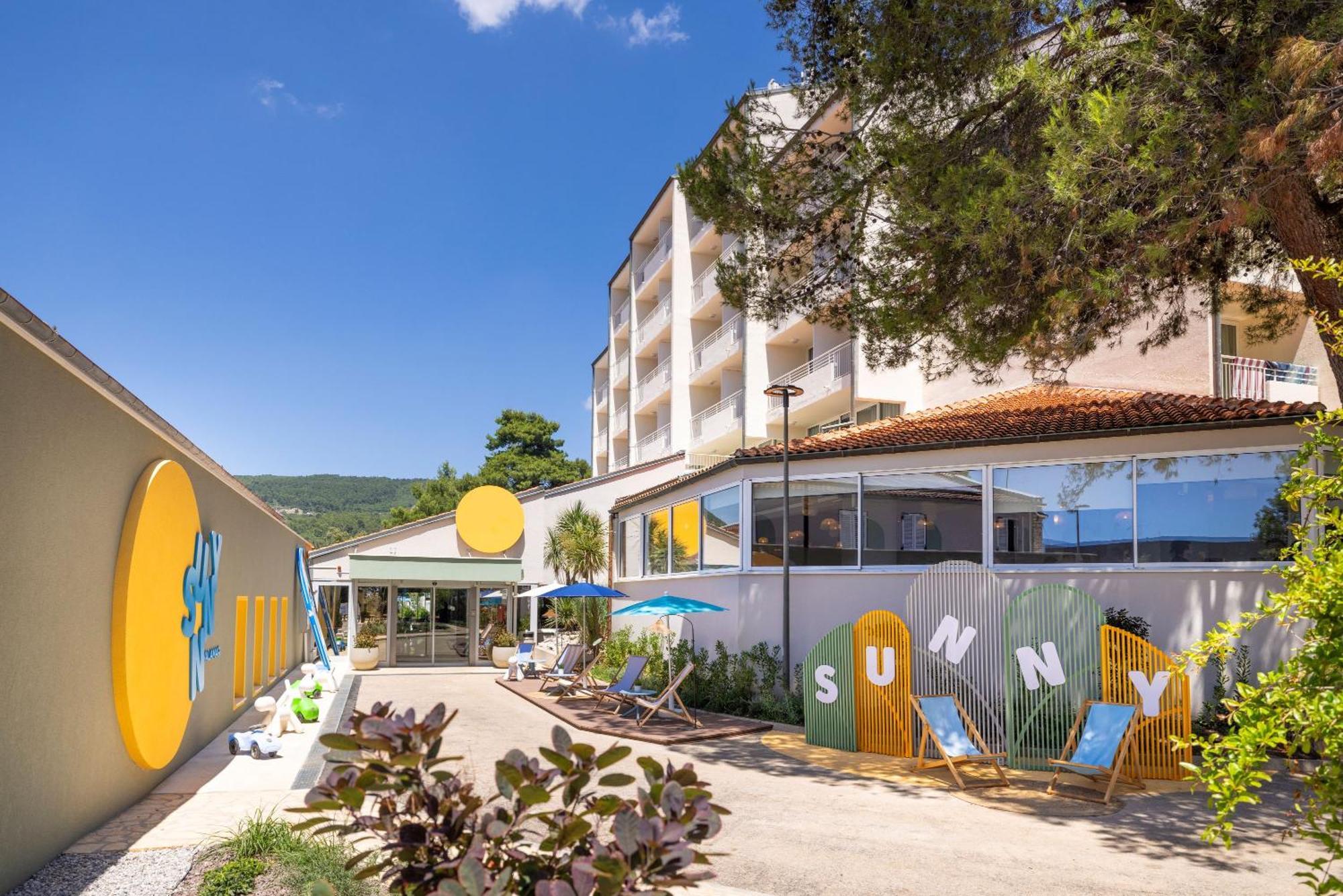 Szálloda Sunny By Valamar 3*